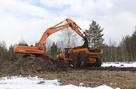 Шарнирно-сочлененный самосвал Тонар-7507